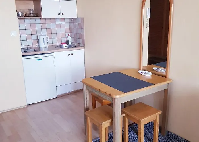 2 Metro Lines Center شقة *